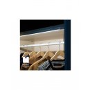 FUTURA PIR LED-Beleuchtung für den Kleiderschrank warmweiß (3000K) Links 900mm